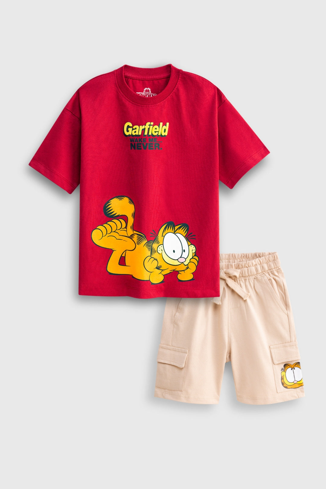 Garfield Wake Me Never Cargo Shorts Set