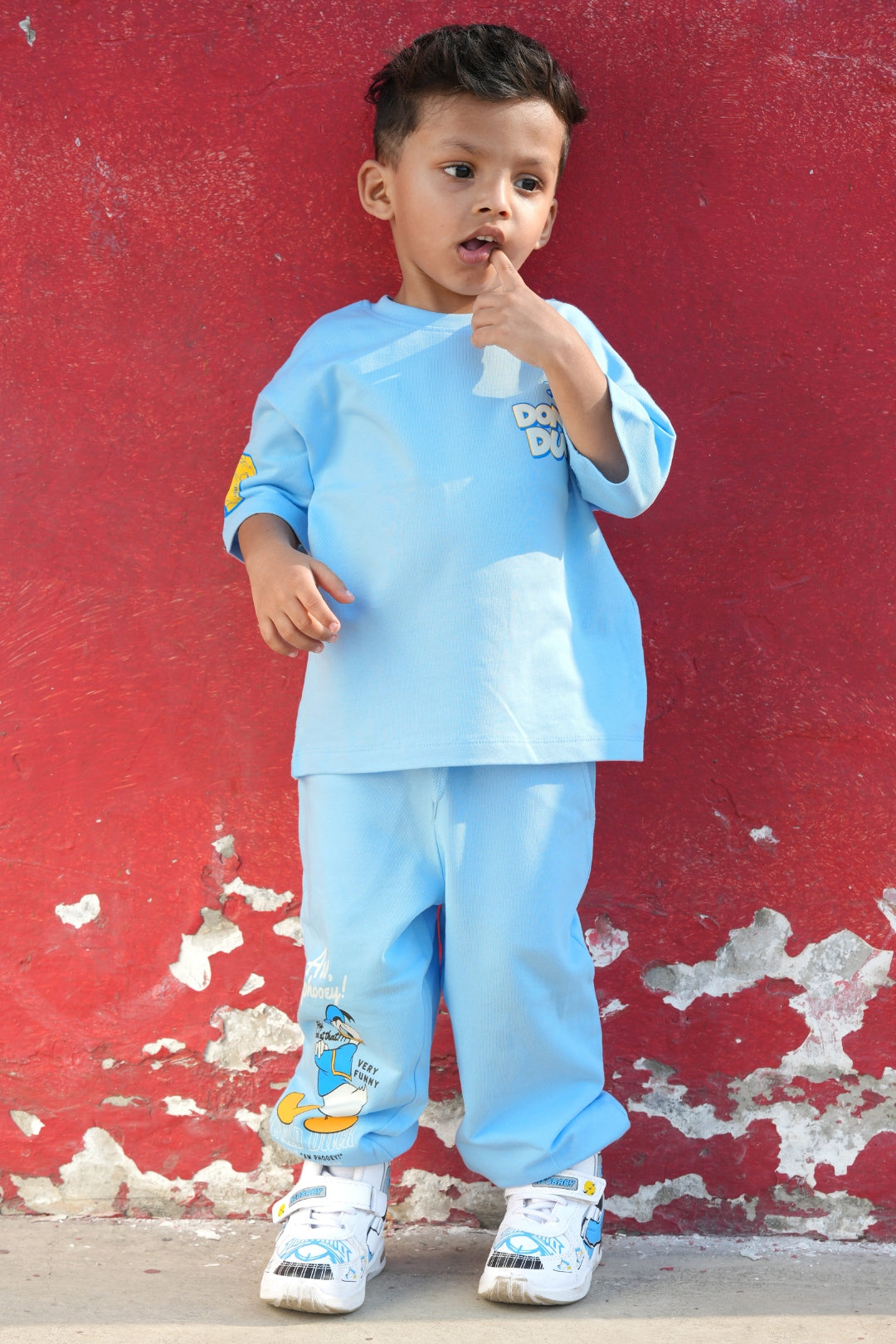 disney donald duck jogger and t-shirt set for boys
