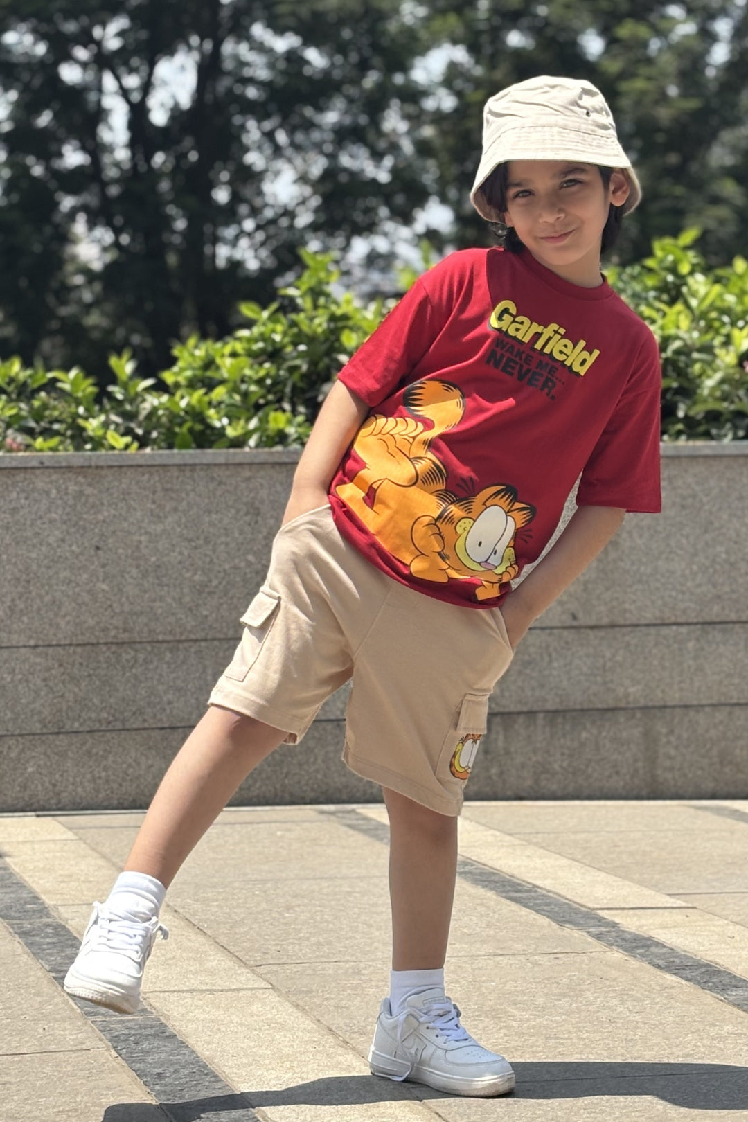 Garfield Wake Me Never Cargo Shorts Set