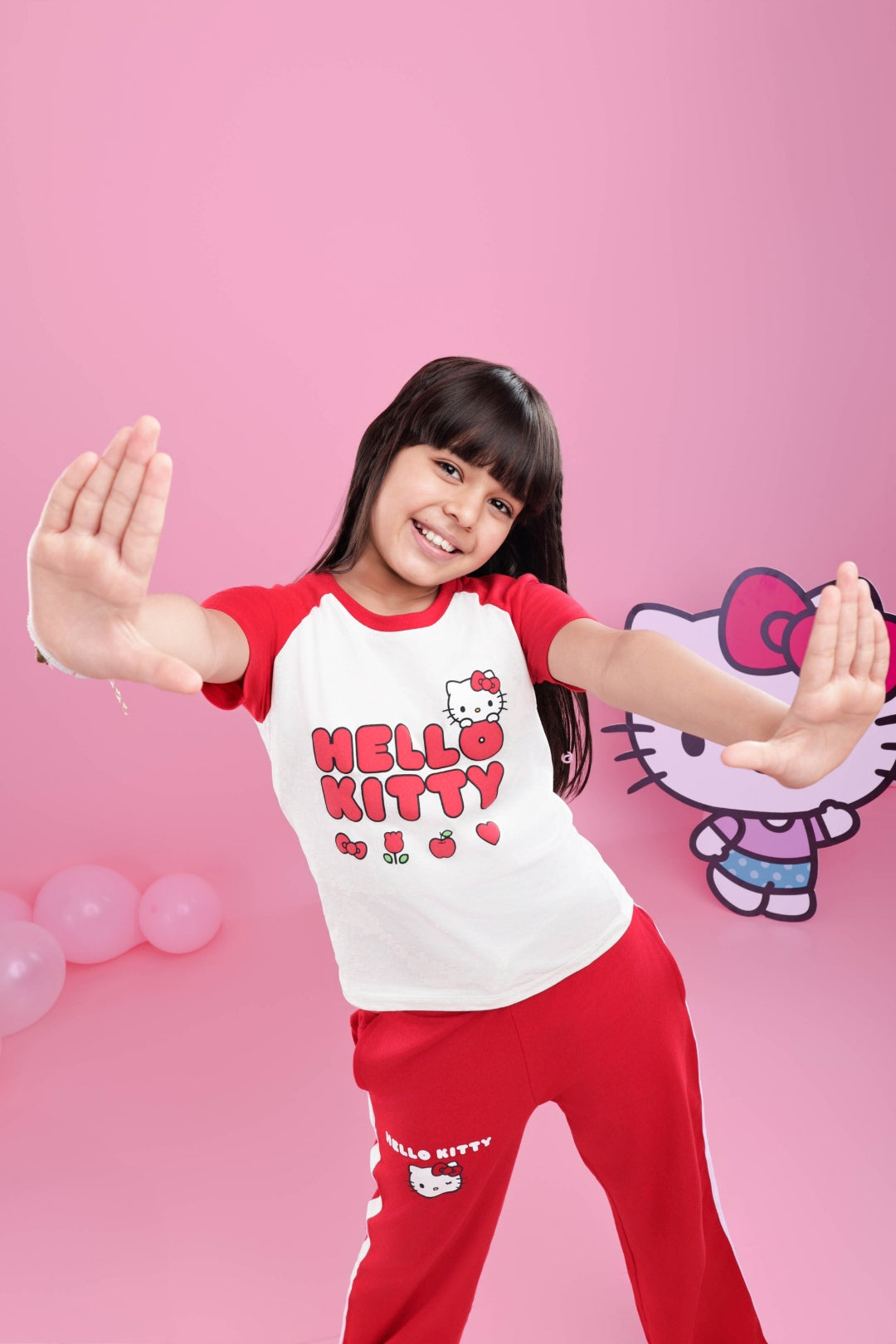 hello kitty jogger and t-shirt set for girls